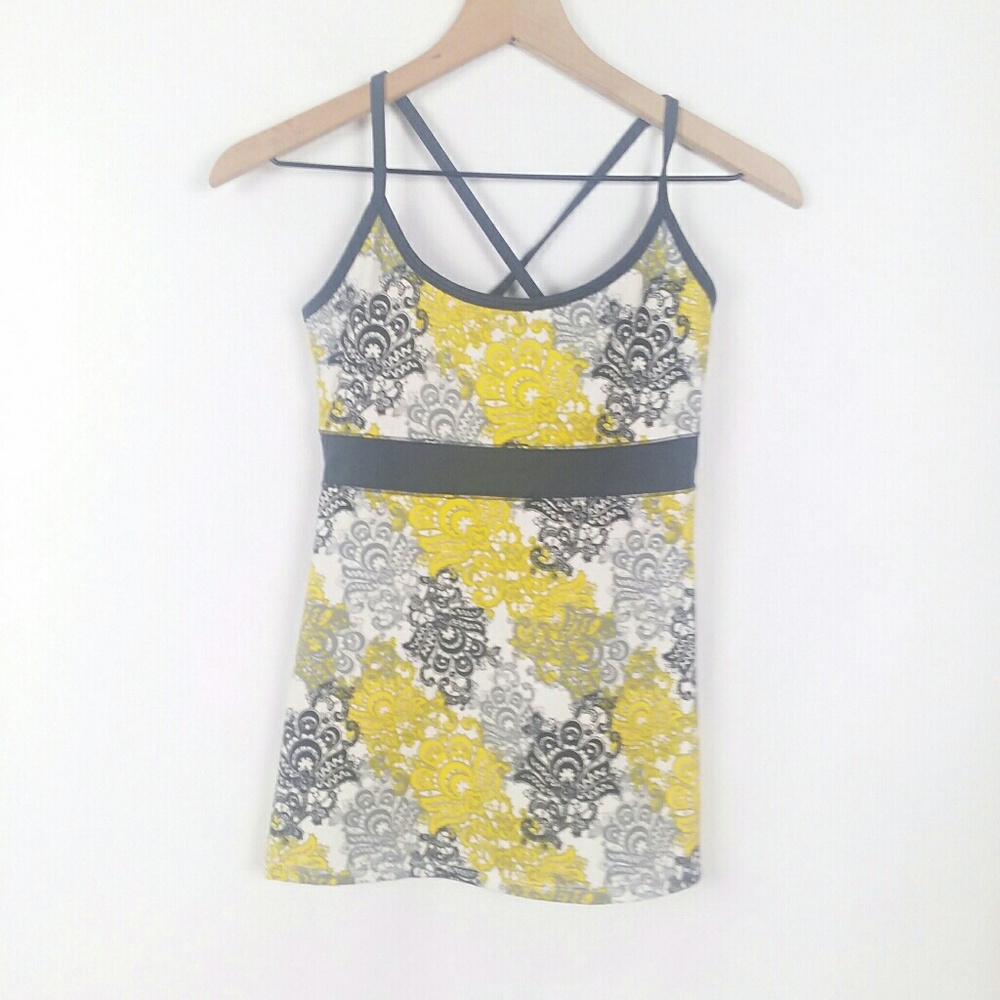 Soybu athletic tank with shelf bra